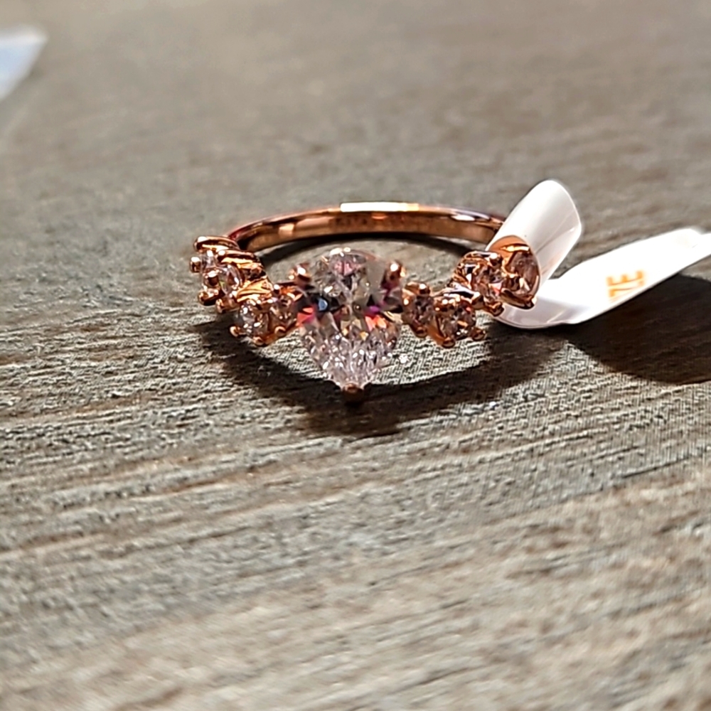 Diamond cubic zirconia ring